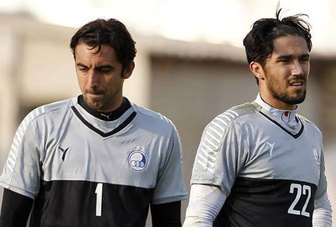 قلم تایید شفر روی دروازه بان استقلال