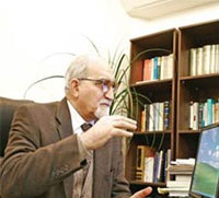 دکتر احمد محیط مغز و اعصاب